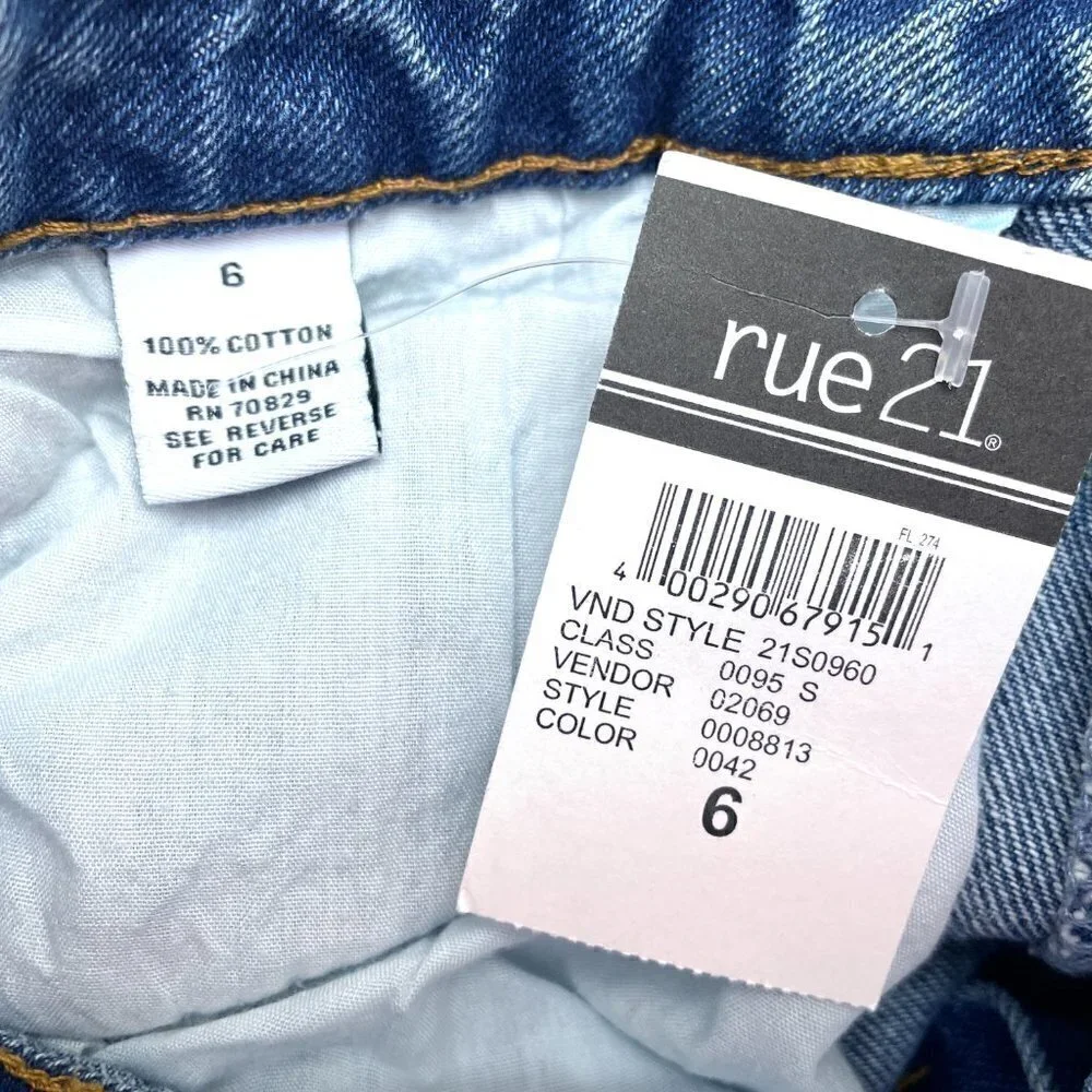 NEW Rue 21 Women's size 6 Jean Shorts Festival Shortie Super High Rise 90's Fit